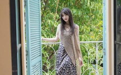 有力缓慢而坚定的进入happy